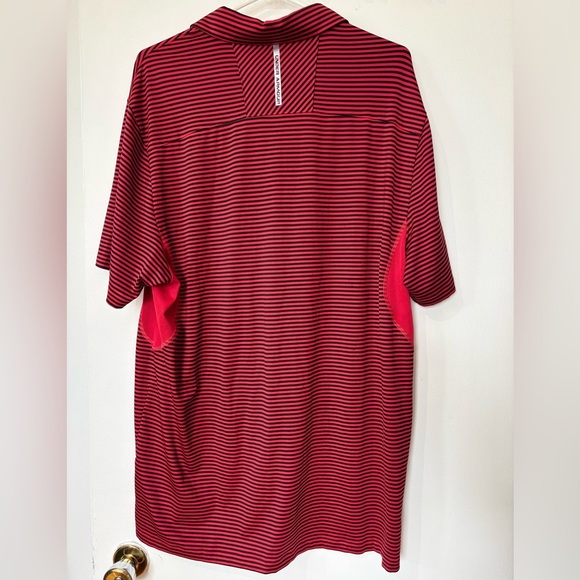 🎉4/30$🎉 Under Armour Red Striped Polo Shirt - Size XL - Picture 6 of 7